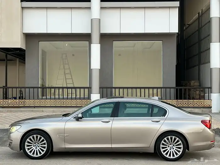 -BMW - Li730 - 2014 - بي ام دبليو سعودي - فل 6