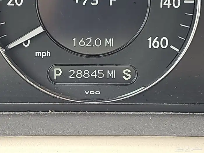 كشف مخزن CLK350 مديل 2008 10