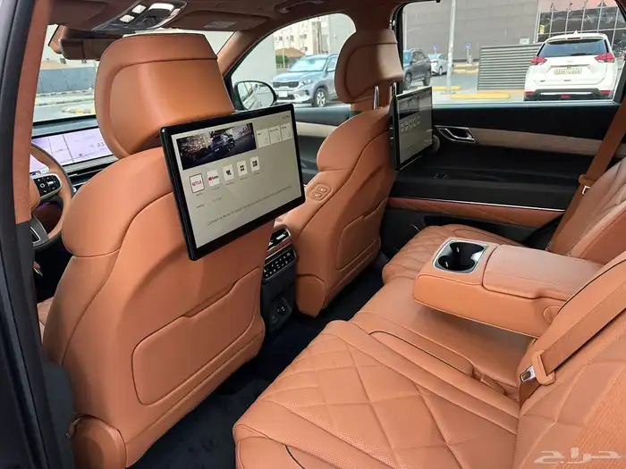 جينسس GV80 رويال 2025 13