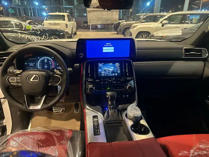 لكزس LX600 سعودي F sports اصفار 5