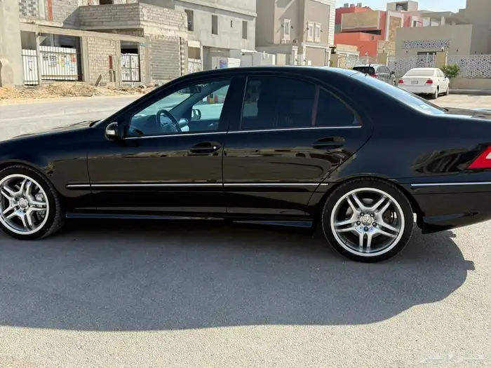 للبيع مرسيدس اي ام جي 55 9