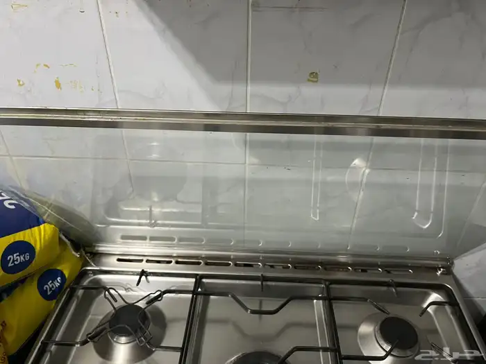 غرفة نوم غساله كنب مكوة بخار طاولات بوتجاز ثلاجه مغسلة 10