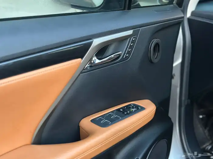 لكزس RX350 2021 16