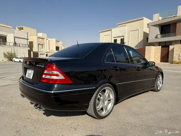 للبيع مرسيدس اي ام جي 55 11