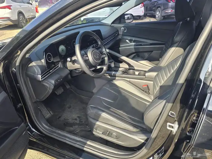 اللنترا 2021 بنزين فل كامل اعلى فئه 18