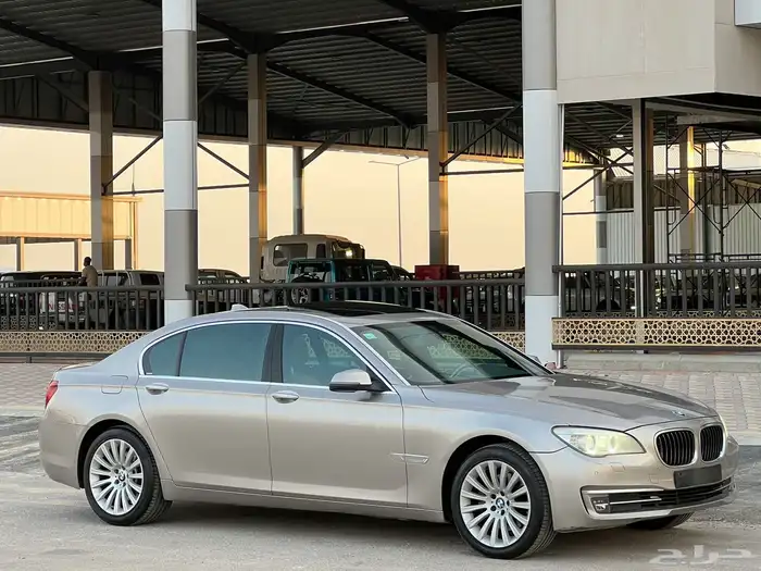 -BMW - Li730 - 2014 - بي ام دبليو سعودي - فل 10
