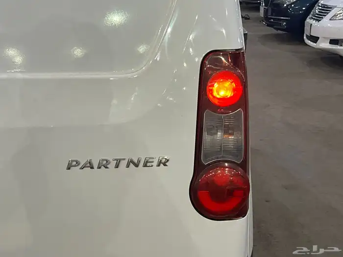 بيجو بارنتر 2015 بودي وكالة 5