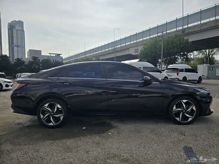 اللنترا 2021 بنزين فل كامل اعلى فئه 5