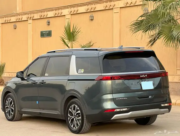 كيا كرنفال فل كامل موديل 2022 13
