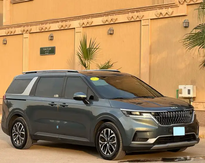 كيا كرنفال فل كامل موديل 2022 3