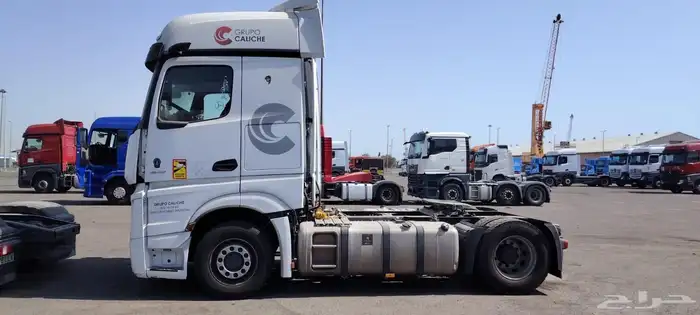 تصدير للبيع اثنين اكترس mb5 2020 12