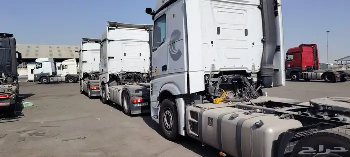 تصدير للبيع اثنين اكترس mb5 2020 0