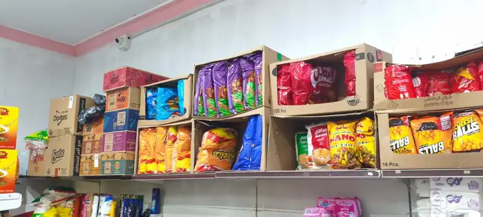 بيع بقاله صغيره فتحتين موقعها ممتاز 3