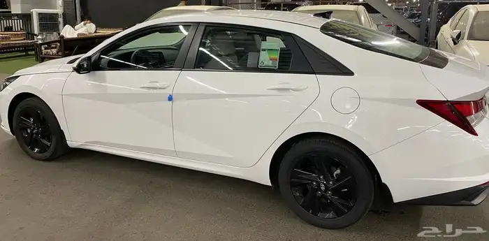 النترا 2023 سمارت نص فل عداد قليل 3