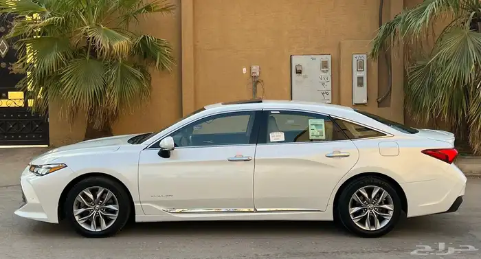تويوتا افالون 2021 تورنق (بحالة ممتازة) 8