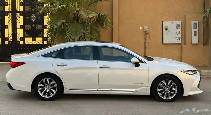 تويوتا افالون 2021 تورنق (بحالة ممتازة) 7