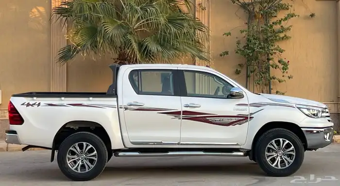 تويوتا هيلكس سعودي فل كامل 10