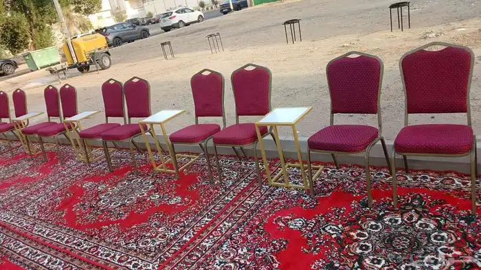 كراسي وفرشت للبيع 0