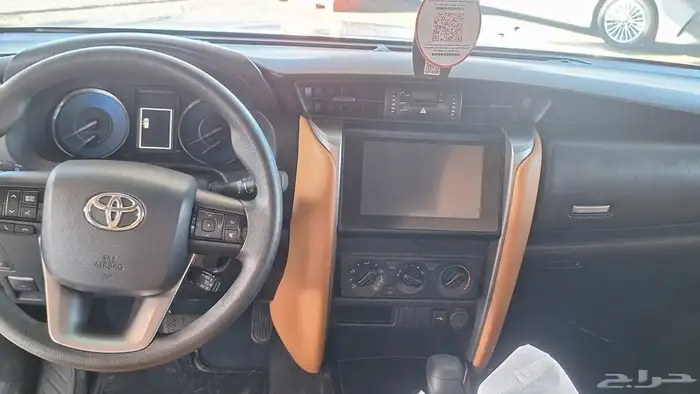 2025 تويوتا فورتشنر GX بنزين بدون دبل شبه جديد 6