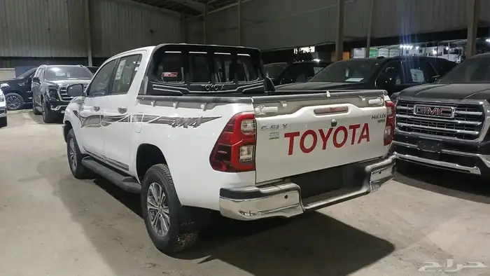 هايلكس غمارتين دبل بنزين 2025 جديده 1