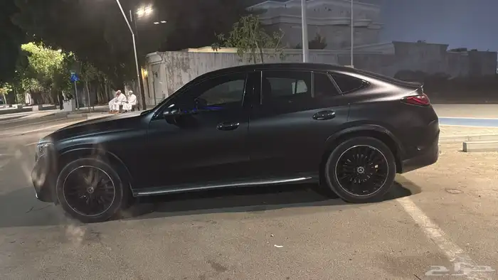 مرسيدس 200 GLC 1