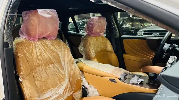 لكزس LS350 2025 عبداللطيف جميل ( بحالة الوكالة ) 4