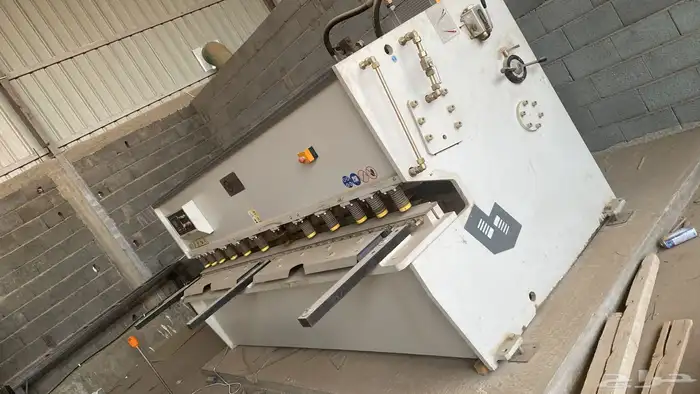 مكاين مقص صاج وثناية صاج ومكابس للبيع شبه جديد صنع 2022 7