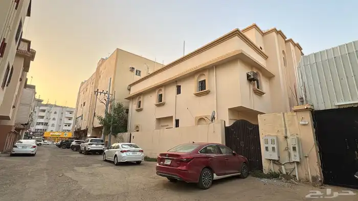 عمارة بناء شخصي للبيع في صامطة 0