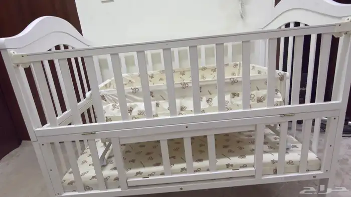 سرير اطفال للبيع 1