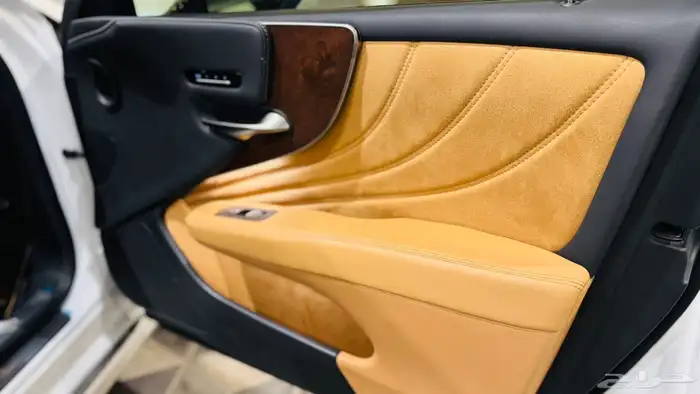 لكزس LS350 2025 عبداللطيف جميل ( بحالة الوكالة ) 10