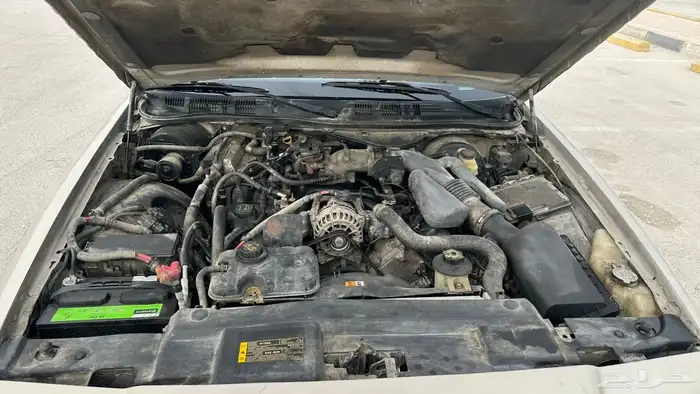 فورد جراند ماركيز 2009 8