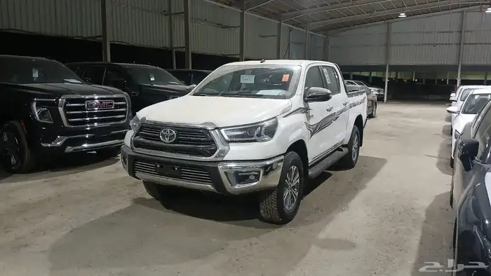 هايلكس غمارتين دبل بنزين 2025 جديده 2