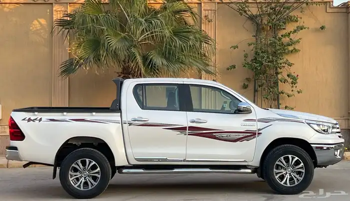 تويوتا هيلكس سعودي فل كامل 11