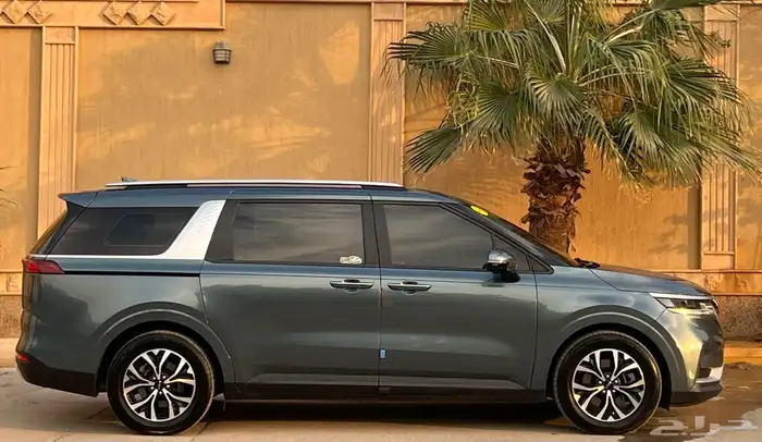 كيا كرنفال فل كامل موديل 2022 11