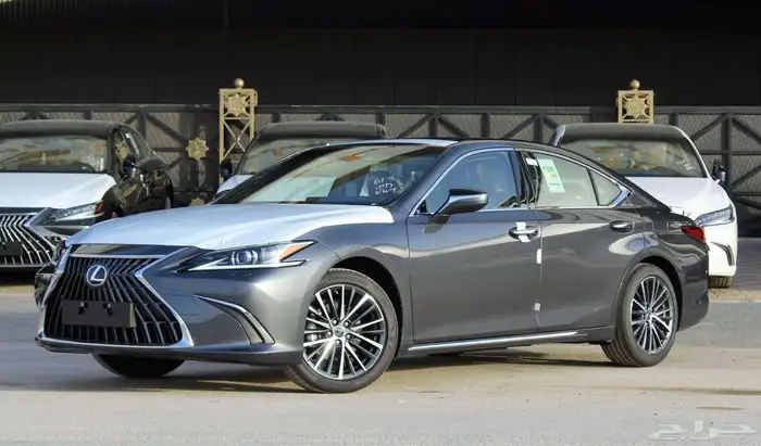 لكزس - ES250 لاكجيري - 2025 - نص فل - خليجي 0