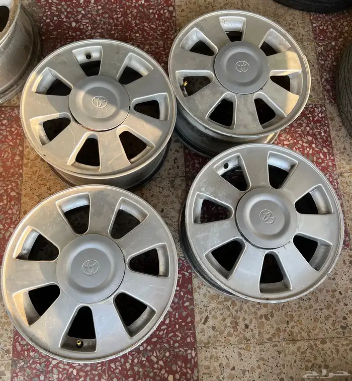 جنوط كامري كامله مع غطيان اصلي 2005 0