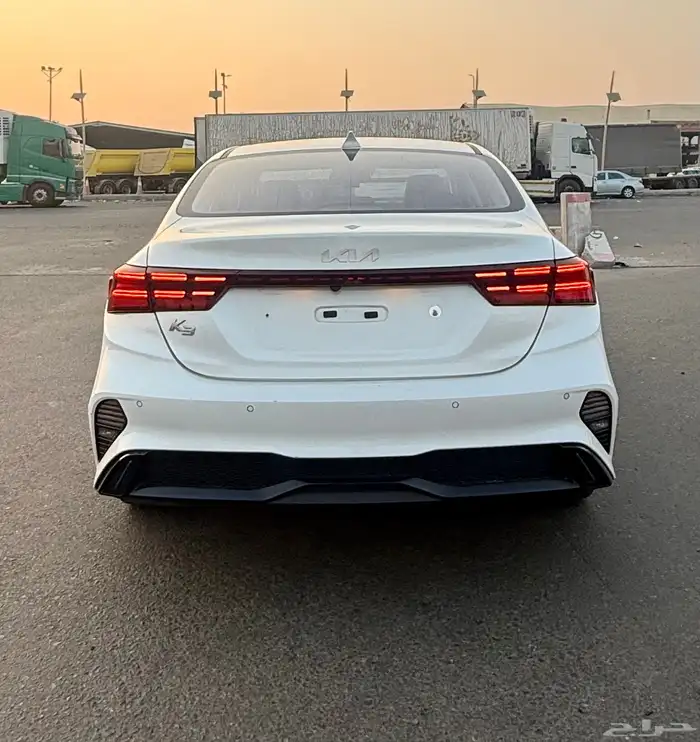 كيا K3 ( بنزين ) 2022 اعلى نوع بدون فتحه سقف للبيع 4
