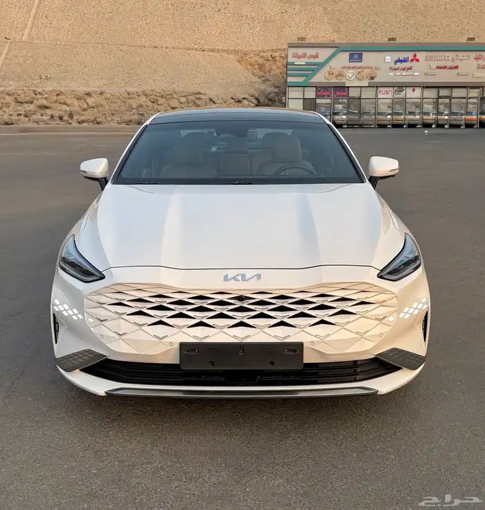 كيا K8 بنورما 2022 اعلا مواصفات بحالة الوكاله للبيع 1