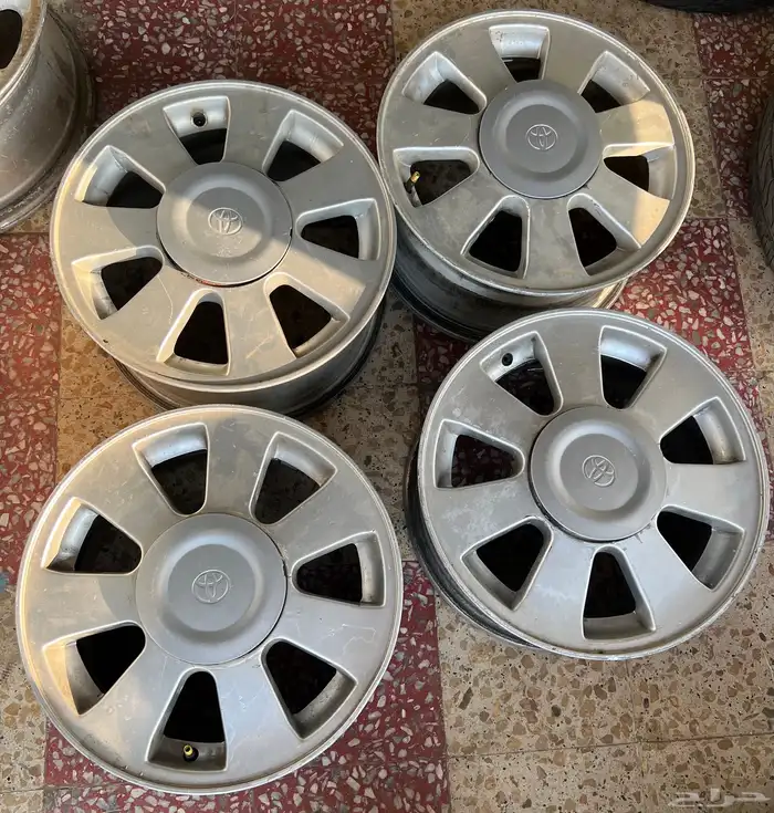 جنوط كامري كامله مع غطيان اصلي 2005 2