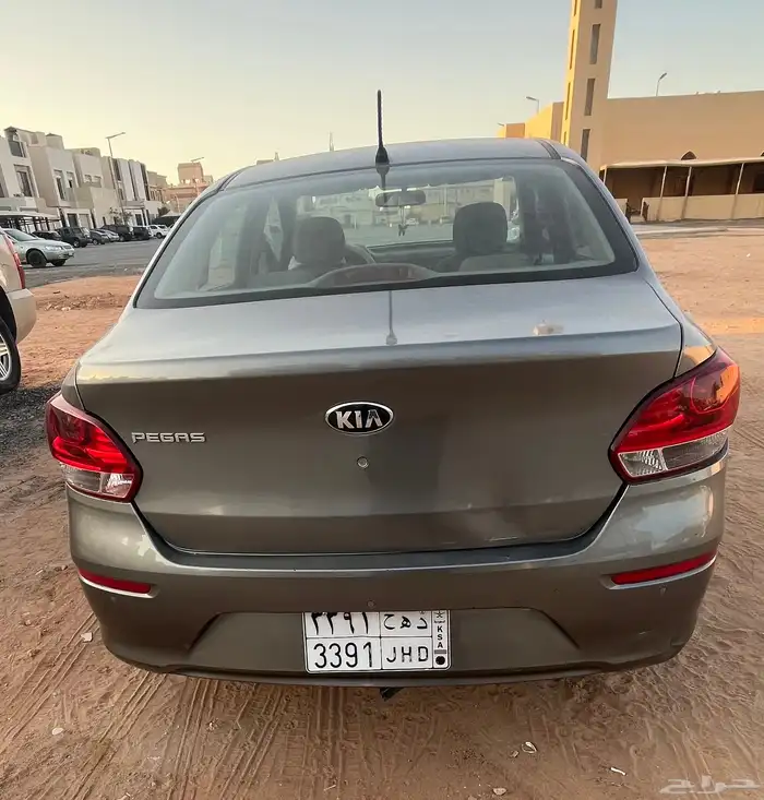 للبيع كيا بيجاس 2021 23