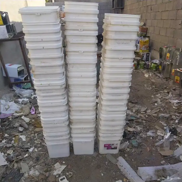 بوالد بلاستيك وتنكات حديد كله ابو 2 ريال 4