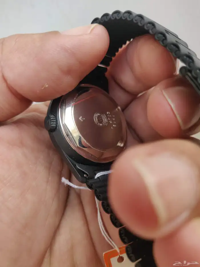 ساعات وست اند واحدة جديدة وواحدة بحالة الجديدة (west end) 7