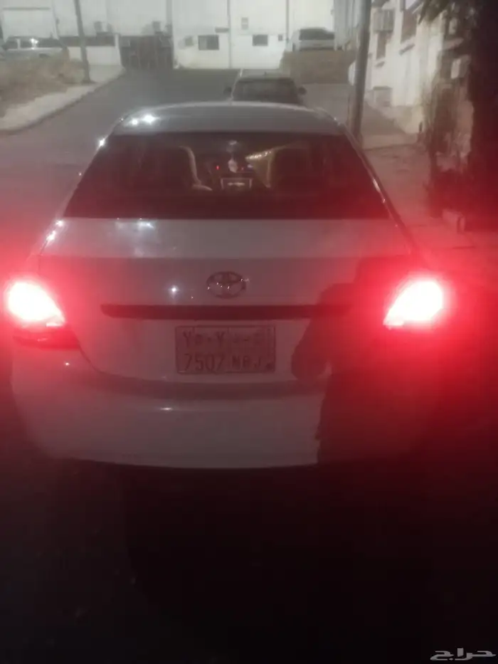 توياتا يارس 2013 قير عادي مجدد مفحوص مكيف شاص ايربقات سليمه 0