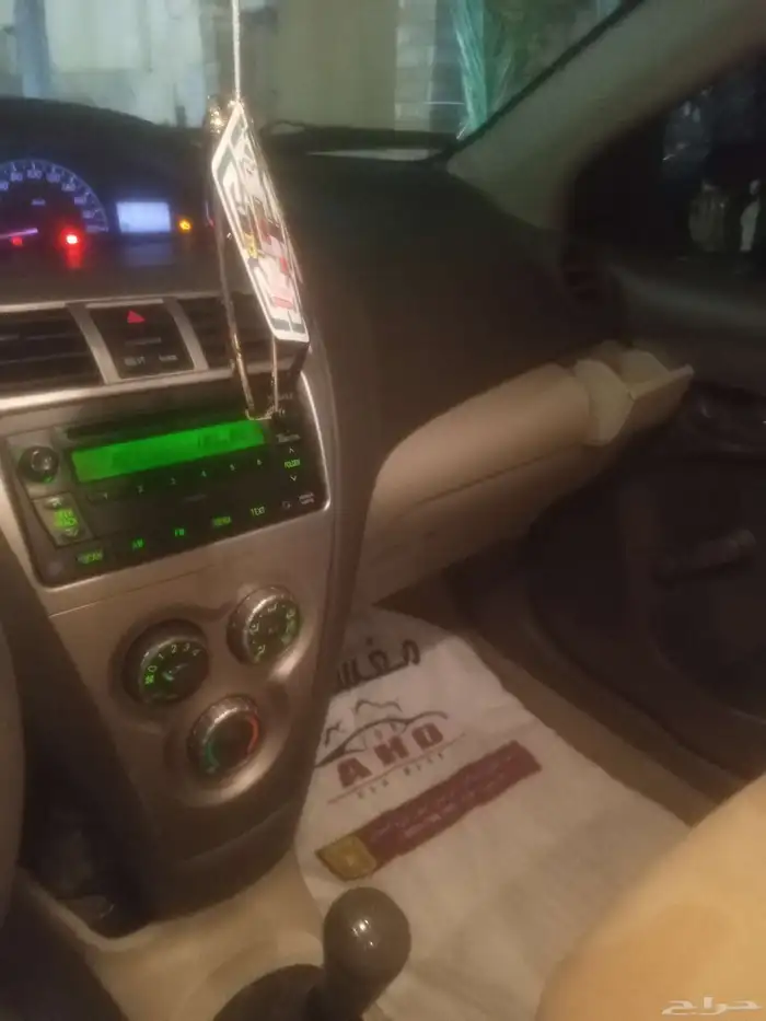 توياتا يارس 2013 قير عادي مجدد مفحوص مكيف شاص ايربقات سليمه 5