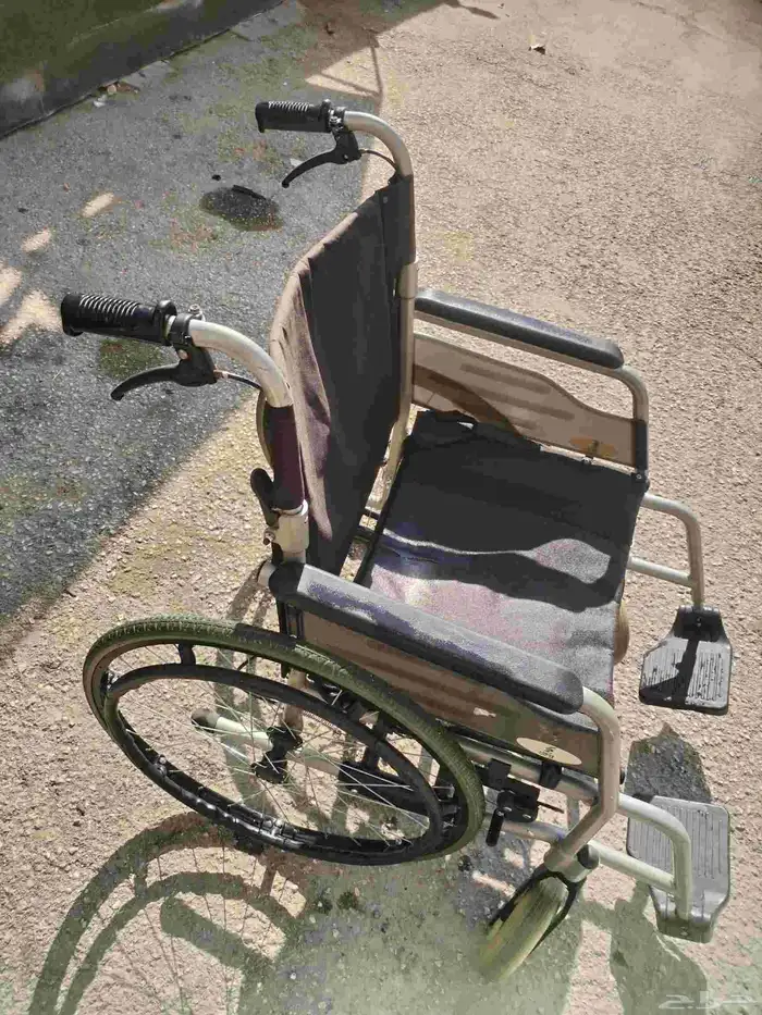 للبيع كرسي متحرك لذوي الاحتياجات الخاصة وكبار السن المنيوم 2