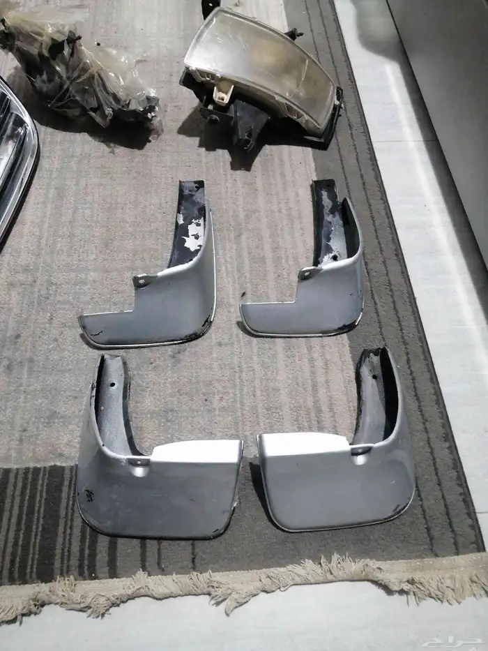 للبيع قطع غيار كورلا 0