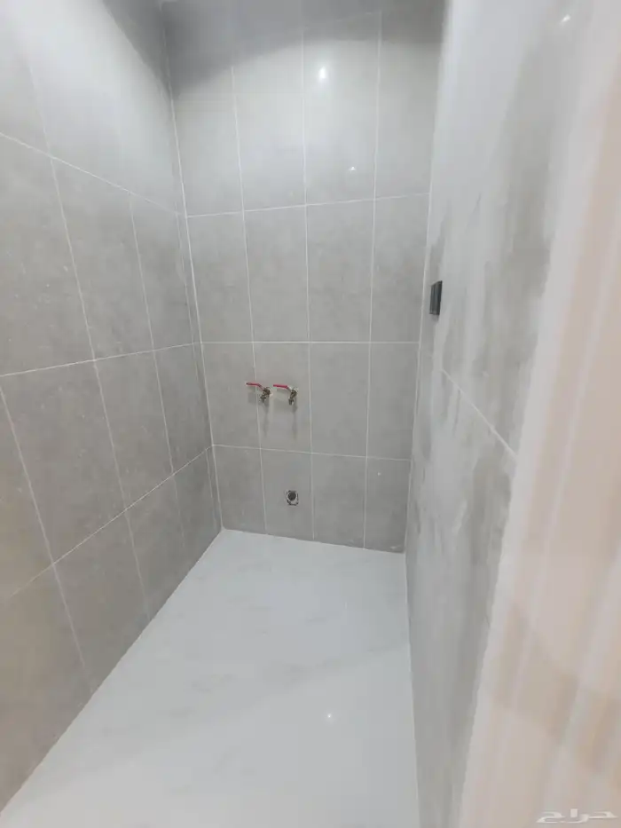 للبيع شقه تمليك ارضيه فى حى النور بالدمام السعر 430 الف 6