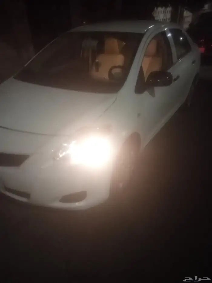 توياتا يارس 2013 قير عادي مجدد مفحوص مكيف شاص ايربقات سليمه 1