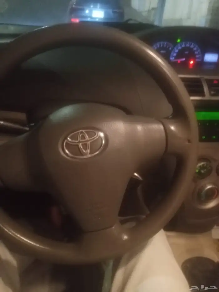 توياتا يارس 2013 قير عادي مجدد مفحوص مكيف شاص ايربقات سليمه 7