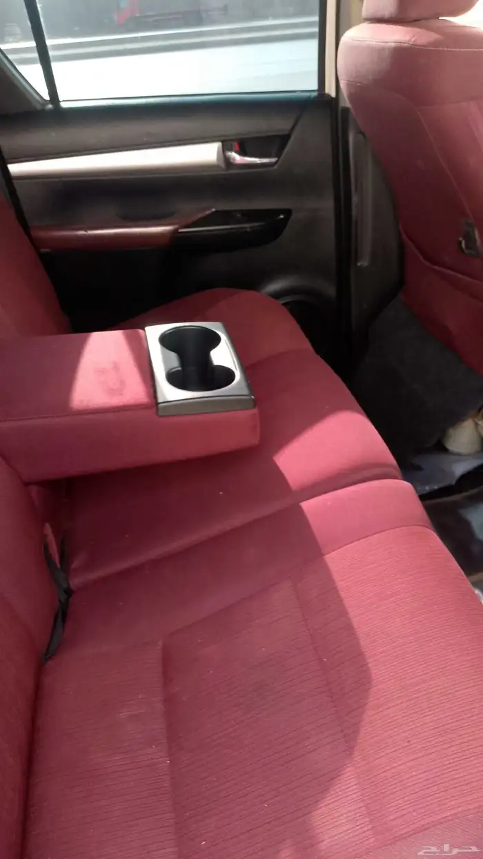 هايلكس 2017 مالك اول موتر نظيف على الشرط ممشاه العداد 400 2